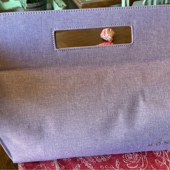 Monat bag and 4 brand new brushes - Picture 2 of 2